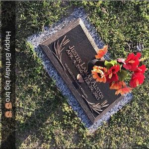 Meet your Posher, Destiny